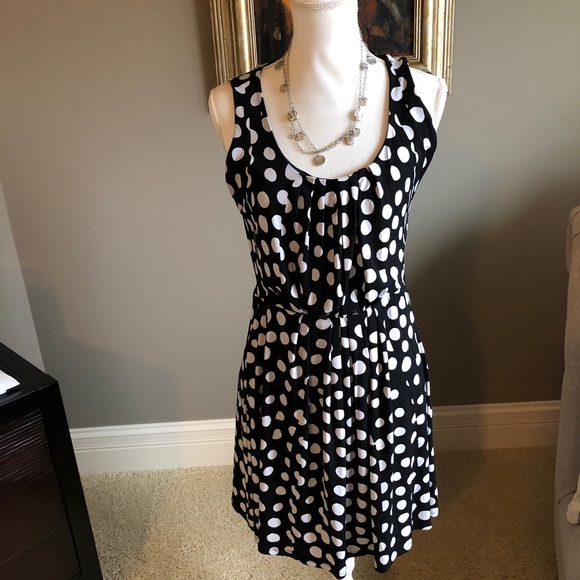 Dresses & Skirts - WHITE HOUSE BLACK MARKET DRESS